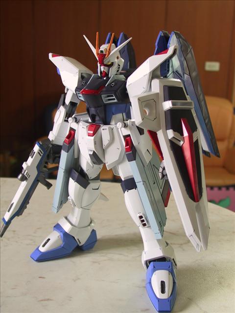 1%2F60 Freedom Gundam