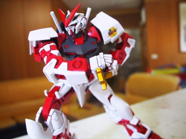1/100 Gundam Astray Red Frame...