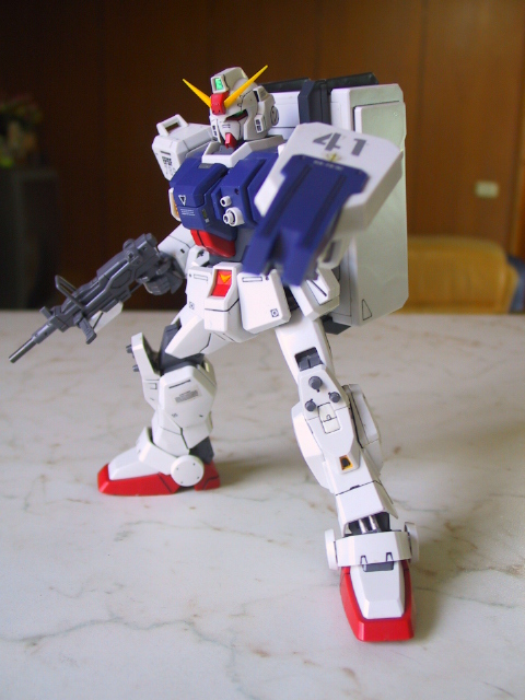 MG  陸戰型 Gundam