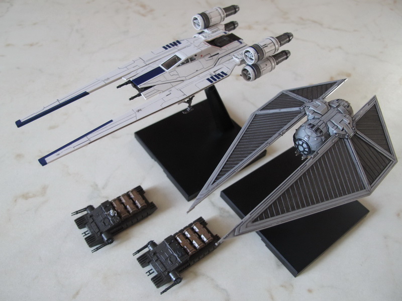 Model Kit 1/144 U-WING FIGHTER TIE STRIKER BANDAI HOBBY Star